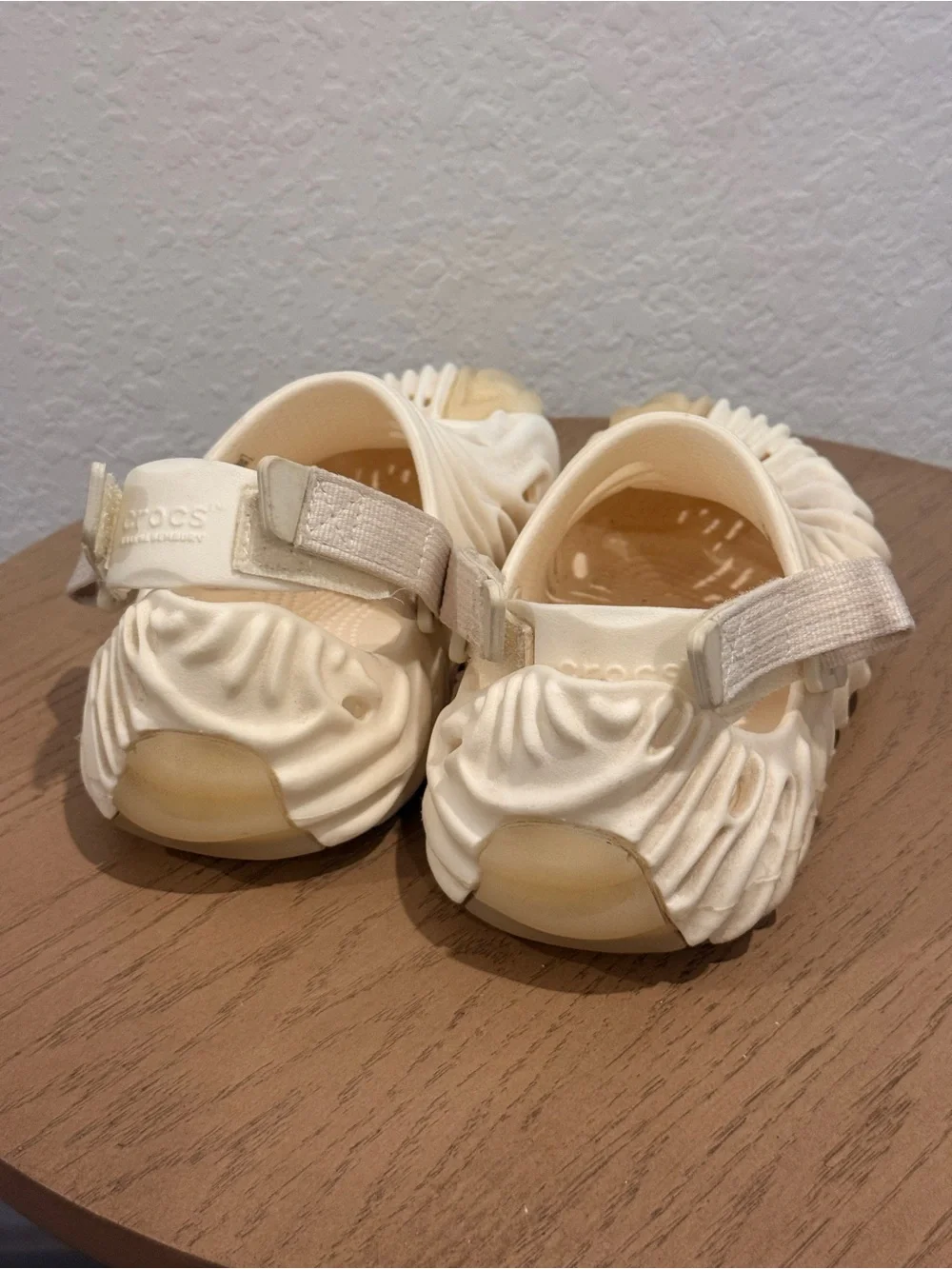CROCS Off-White Sculpted Foam Sandals